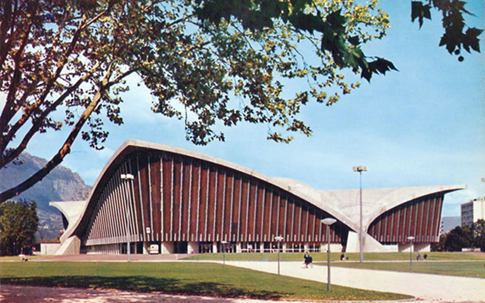 открытый к олимпийским играм 1967 года дворец спорта в гренобле